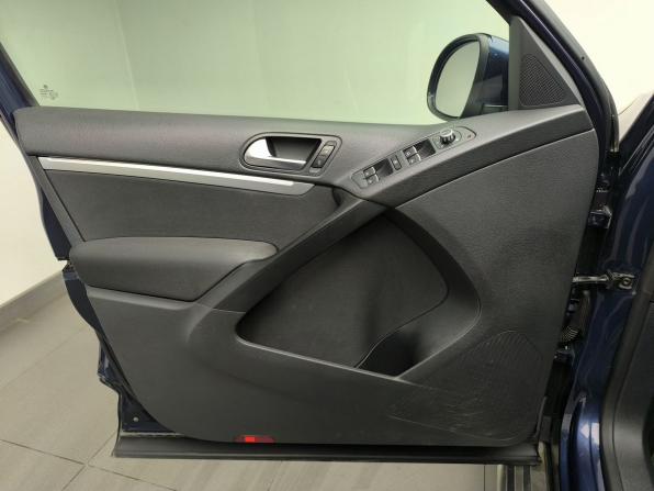 Volkswagen Tiguan I Рестайлинг с пробегом 2013 года, цена 1 581 000 рублей, 117050 км, внедорожник, Автокод Объявления