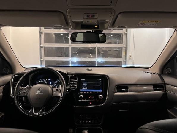 Mitsubishi Outlander III Рестайлинг 3 с пробегом 2021 года, цена 3 240 000 рублей, 61809 км, внедорожник, Автокод Объявления