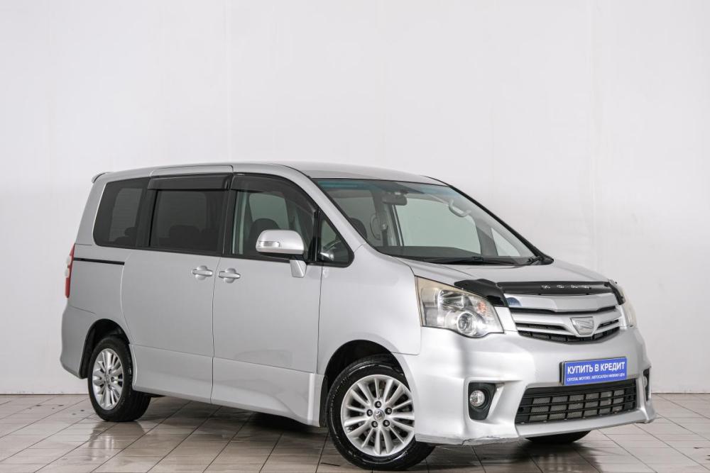 Toyota Noah II (R70) Красноярск  - изображение 1