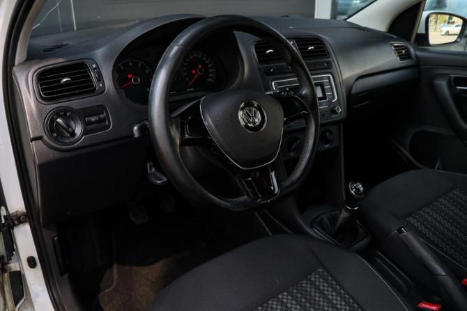 Volkswagen Polo V Рестайлинг с пробегом 2016 года, цена 1 075 000 рублей, 134988 км, седан, Автокод Объявления