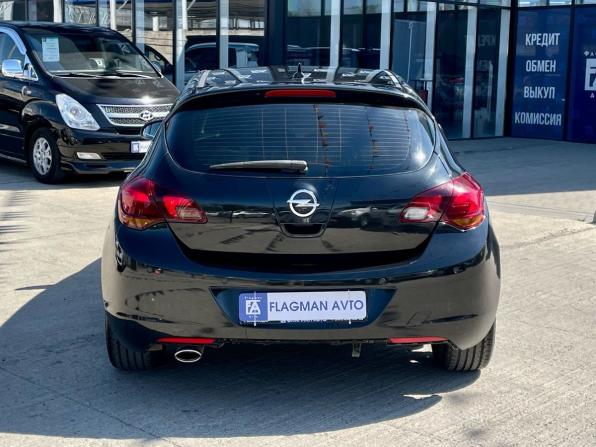 Opel Astra J с пробегом 2012 года, цена 645 000 рублей, 236200 км, хэтчбек, Автокод Объявления