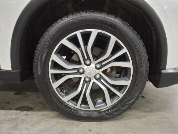 Mitsubishi Outlander III Рестайлинг 3 с пробегом 2018 года, цена 2 320 000 рублей, 86500 км, внедорожник, Автокод Объявления