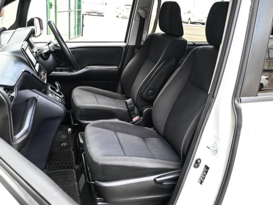 Toyota Noah III (R80) Новороссийск  - изображение 8