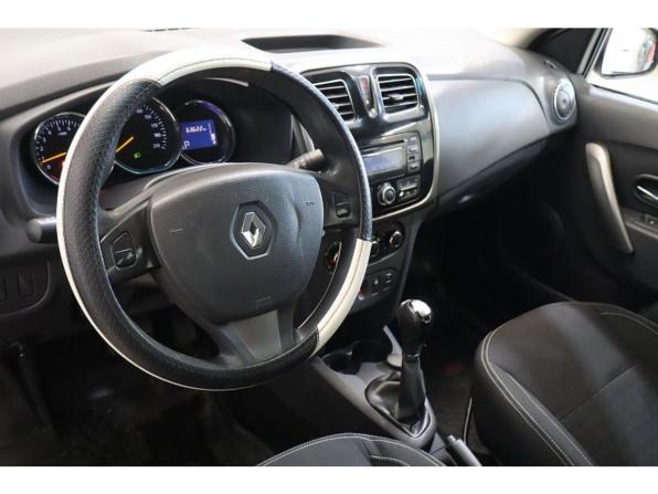 Renault Logan II с пробегом 2015 года, цена 654 000 рублей, 258200 км, седан, Автокод Объявления