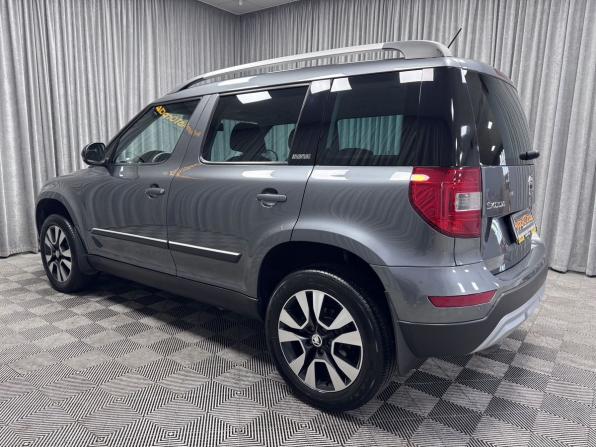 Skoda Yeti I Рестайлинг с пробегом 2015 года, цена 1 470 000 рублей, 71761 км, внедорожник, Автокод Объявления