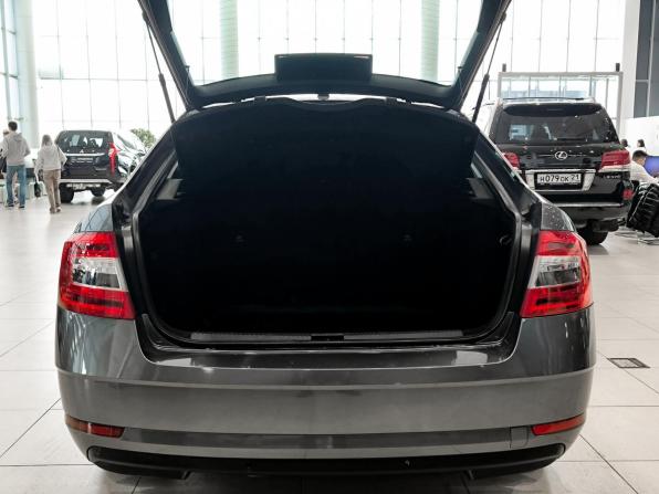 Skoda Octavia III (A7) Рестайлинг с пробегом 2017 года, цена 1 499 000 рублей, 167341 км, лифтбек, Автокод Объявления