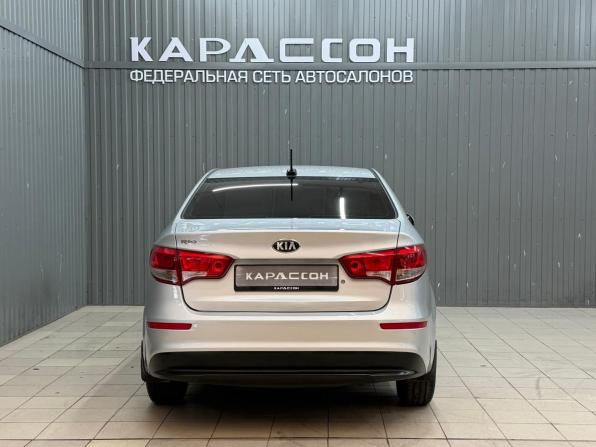 Kia Rio III Рестайлинг с пробегом 2017 года, цена 998 000 рублей, 193469 км, седан, Автокод Объявления