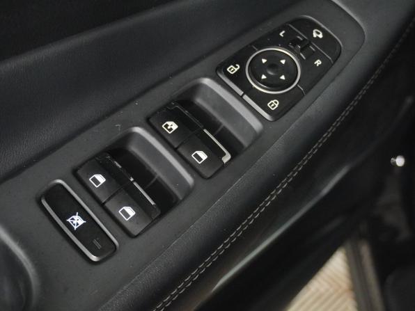 Hyundai Santa Fe IV с пробегом 2018 года, цена 2 789 000 рублей, 171883 км, внедорожник, Автокод Объявления