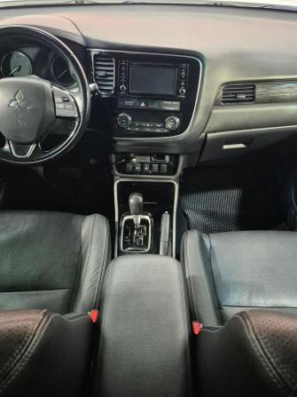 Mitsubishi Outlander III Рестайлинг 2 с пробегом 2017 года, цена 1 998 000 рублей, 116000 км, внедорожник, Автокод Объявления
