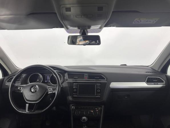Volkswagen Tiguan II с пробегом 2017 года, цена 1 843 000 рублей, 241796 км, внедорожник, Автокод Объявления