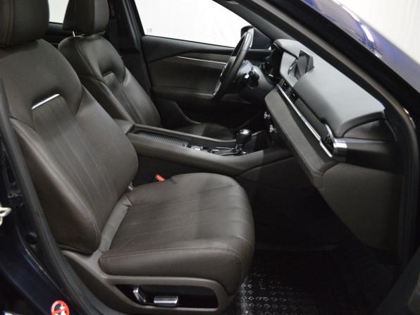 Mazda 6 III (GJ) Рестайлинг 2 с пробегом 2022 года, цена 2 899 000 рублей, 54694 км, седан, Автокод Объявления