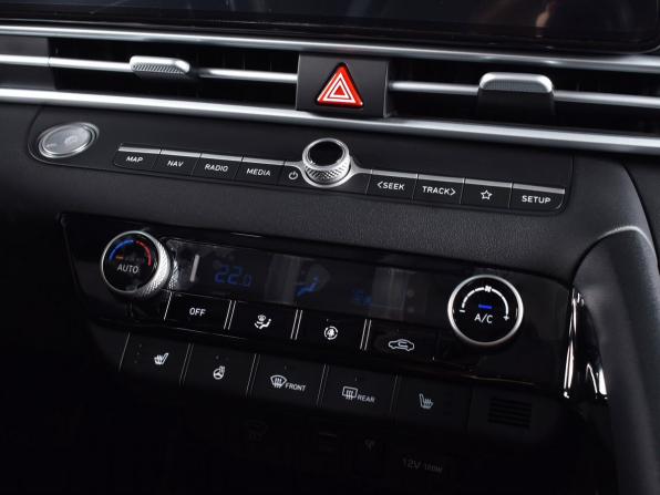 Hyundai Elantra VII (CN7) Рестайлинг с пробегом 2025 года, цена 2 499 995 рублей, 38 км, седан, Автокод Объявления