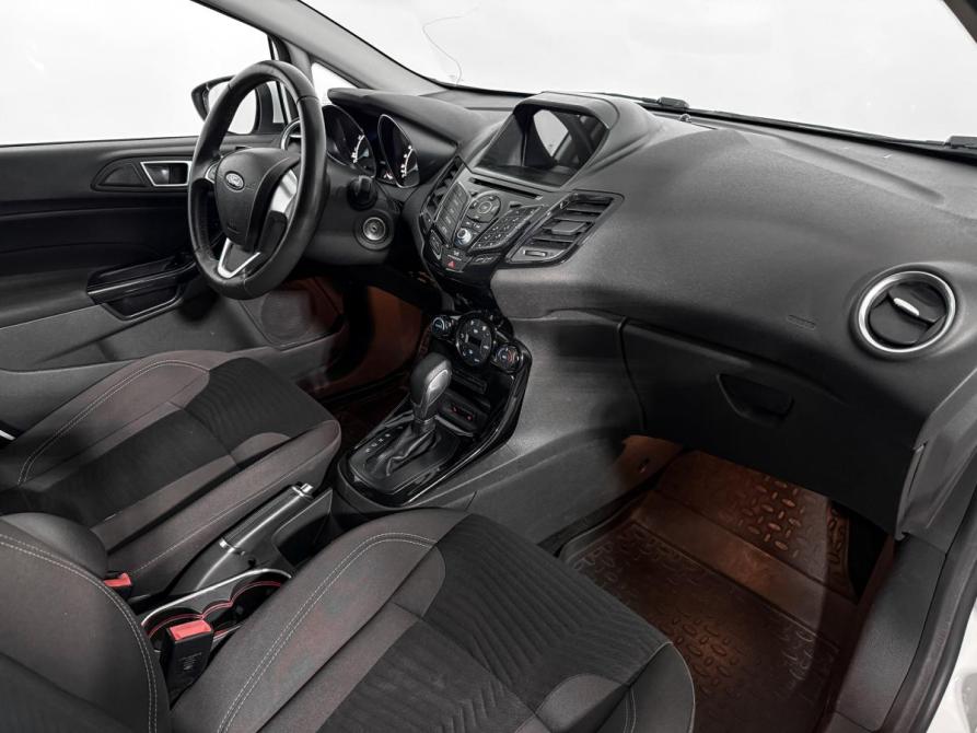 Ford Fiesta Mk6 Рестайлинг Санкт-Петербург  - изображение 13