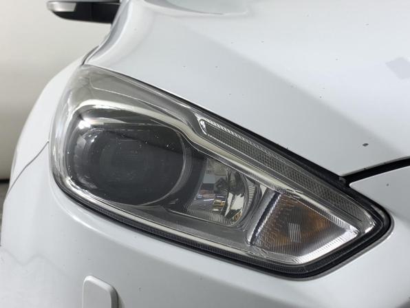 Ford Focus III Рестайлинг с пробегом 2018 года, цена 950 000 рублей, 141254 км, хэтчбек, Автокод Объявления