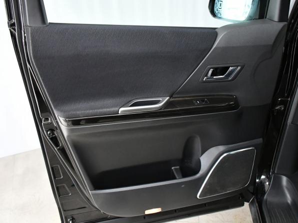 Toyota Vellfire I с пробегом 2011 года, цена 2 475 000 рублей, 155697 км, минивэн, Автокод Объявления
