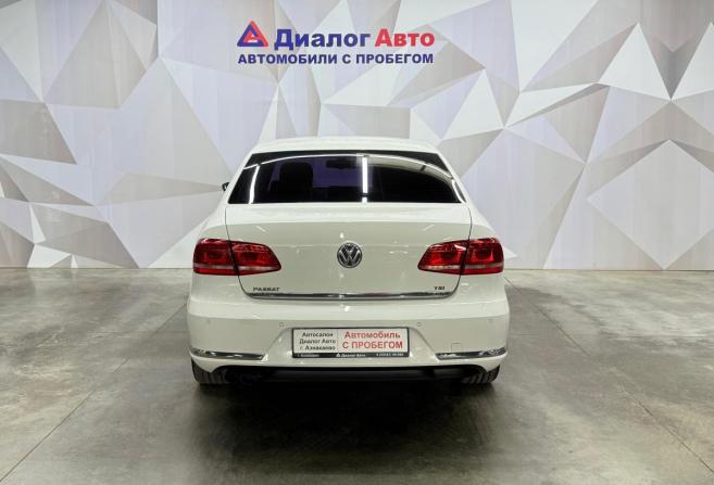 Volkswagen Passat B7 с пробегом 2013 года, цена 1 190 000 рублей, 126616 км, седан, Автокод Объявления