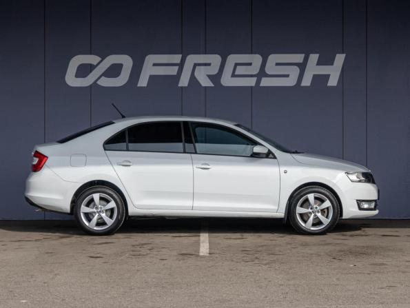 Skoda Rapid I с пробегом 2014 года, цена 990 000 рублей, 126733 км, лифтбек, Автокод Объявления