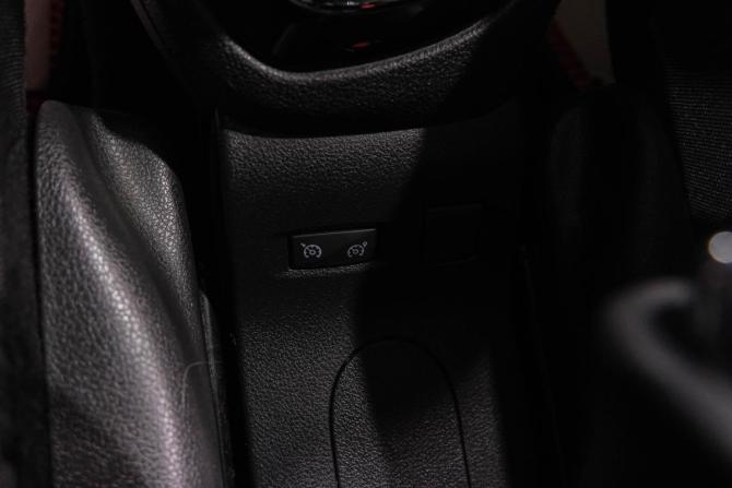 Renault Kaptur I с пробегом 2019 года, цена 1 599 000 рублей, 135294 км, внедорожник, Автокод Объявления