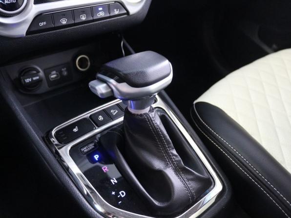 Hyundai Creta I с пробегом 2019 года, цена 1 820 000 рублей, 124663 км, внедорожник, Автокод Объявления