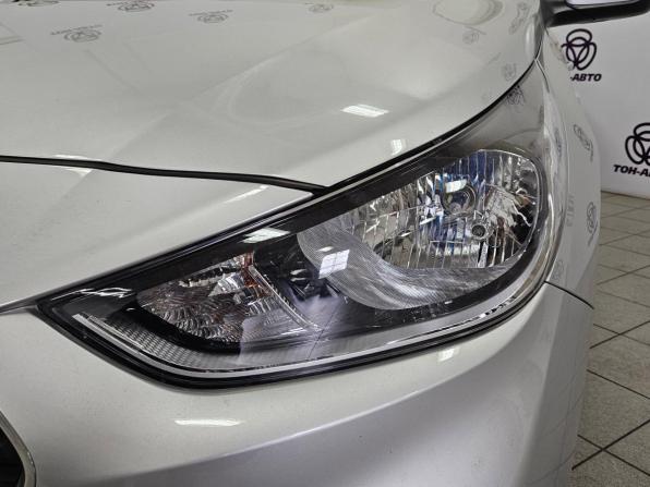Hyundai Solaris II с пробегом 2017 года, цена 1 095 000 рублей, 178508 км, седан, Автокод Объявления