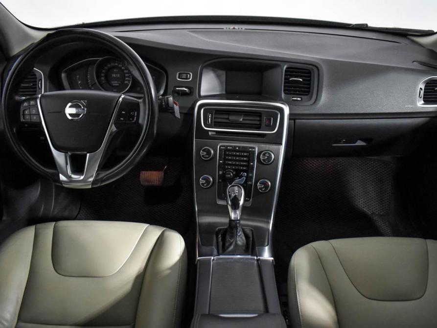 Volvo S60 II Рестайлинг Санкт-Петербург  - изображение 14