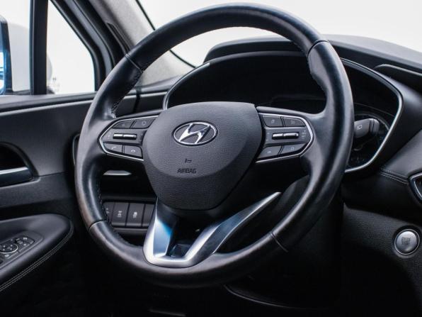 Hyundai Santa Fe IV с пробегом 2019 года, цена 3 095 000 рублей, 116426 км, внедорожник, Автокод Объявления