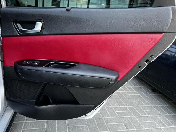 Kia Optima IV Рестайлинг с пробегом 2019 года, цена 2 110 000 рублей, 135000 км, седан, Автокод Объявления