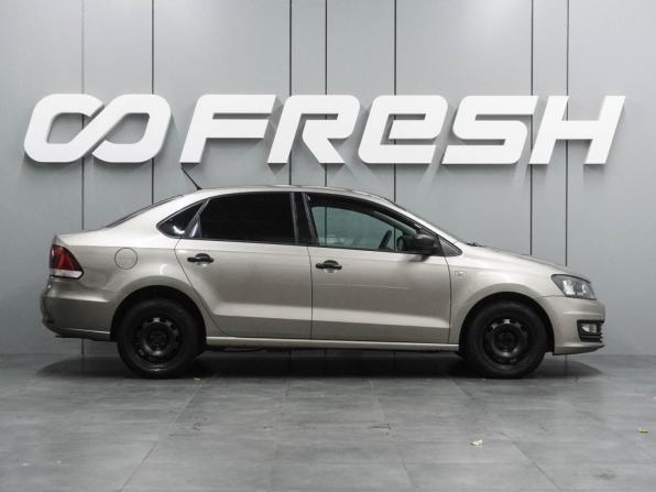 Volkswagen Polo V Рестайлинг с пробегом 2016 года, цена 999 000 рублей, 165708 км, седан, Автокод Объявления