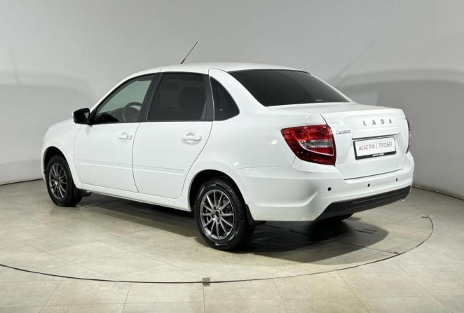 Lada (ВАЗ) Granta I Рестайлинг с пробегом 2023 года, цена 775 000 рублей, 93960 км, седан, Автокод Объявления