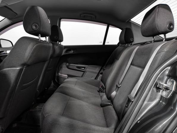 Opel Astra H Рестайлинг с пробегом 2012 года, цена 725 000 рублей, 58837 км, седан, Автокод Объявления