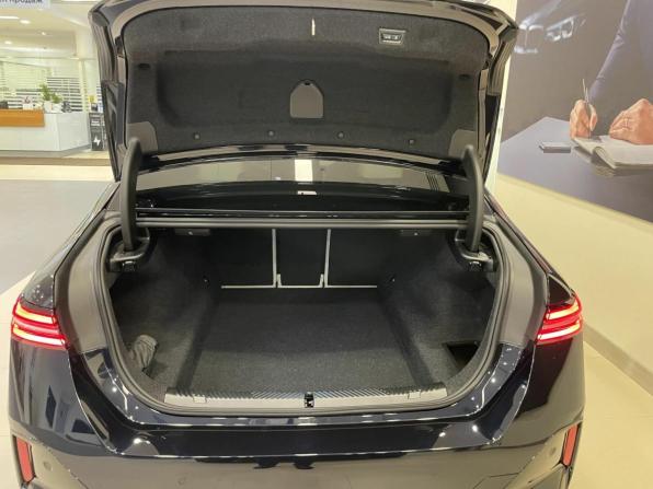 Новый BMW 5 серии VIII (G60/G61/G68) 2025 года, цена 11 095 850 рублей, седан, Автокод Объявления