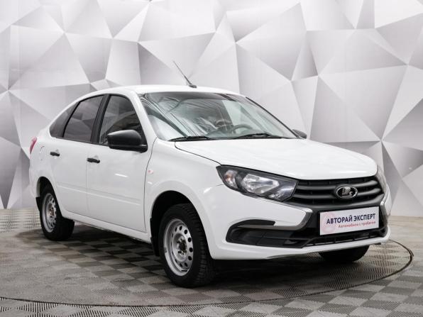 Lada (ВАЗ) Granta I Рестайлинг с пробегом 2021 года, цена 566 000 рублей, 112230 км, хэтчбек, Автокод Объявления