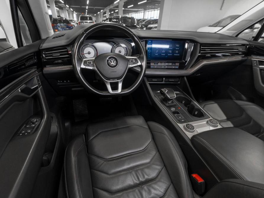 Volkswagen Touareg III Москва  - изображение 7