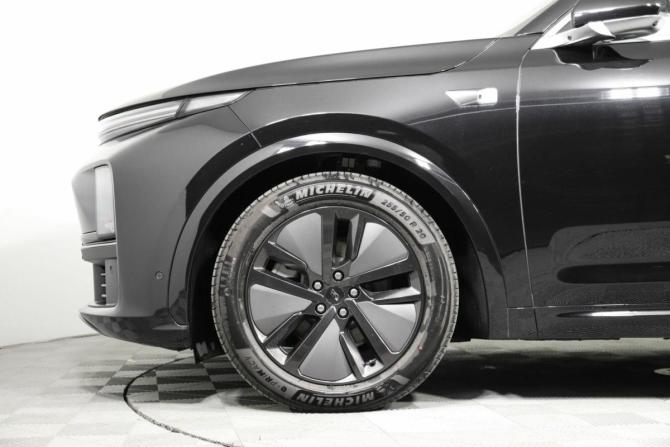 Новый Li Auto (Lixiang) L7 I Рестайлинг 2025 года, цена 10 926 535 рублей, внедорожник, Автокод Объявления
