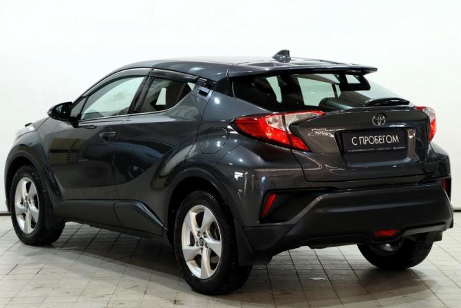 Toyota C-HR I с пробегом 2018 года, цена 2 199 000 рублей, 111611 км, внедорожник, Автокод Объявления