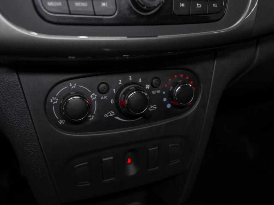 Renault Logan II Рестайлинг Москва  - изображение 14
