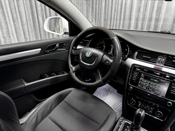 Skoda Superb II с пробегом 2012 года, цена 1 045 000 рублей, 280800 км, лифтбек, Автокод Объявления