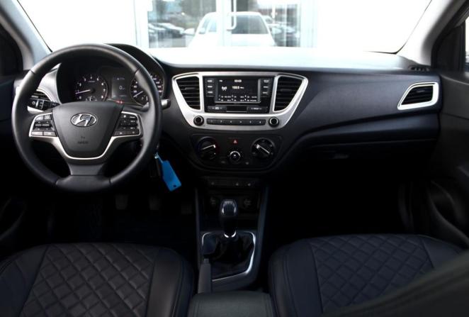 Hyundai Solaris II с пробегом 2019 года, цена 1 340 000 рублей, 128350 км, седан, Автокод Объявления
