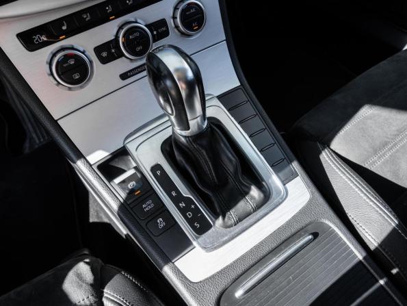 Volkswagen Passat CC I Рестайлинг с пробегом 2013 года, цена 1 272 000 рублей, 268891 км, седан, Автокод Объявления