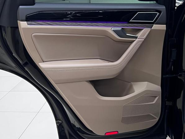 Volkswagen Touareg III с пробегом 2020 года, цена 4 500 000 рублей, 128256 км, внедорожник, Автокод Объявления