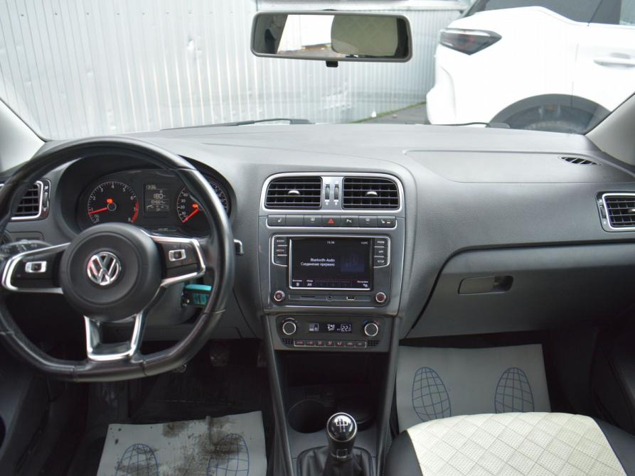 Volkswagen Polo V Рестайлинг Мурманск  - изображение 20