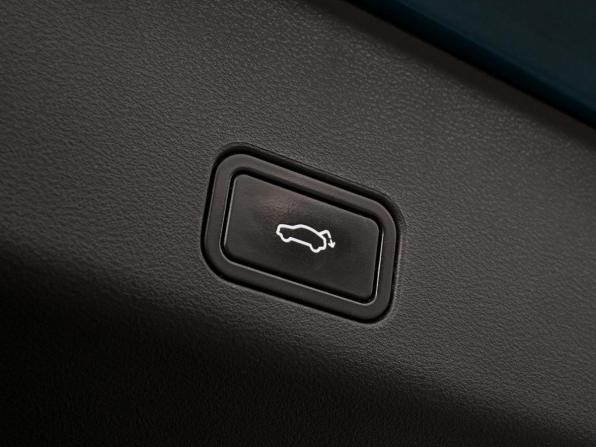 Geely Monjaro I с пробегом 2023 года, цена 3 290 000 рублей, 64723 км, внедорожник, Автокод Объявления