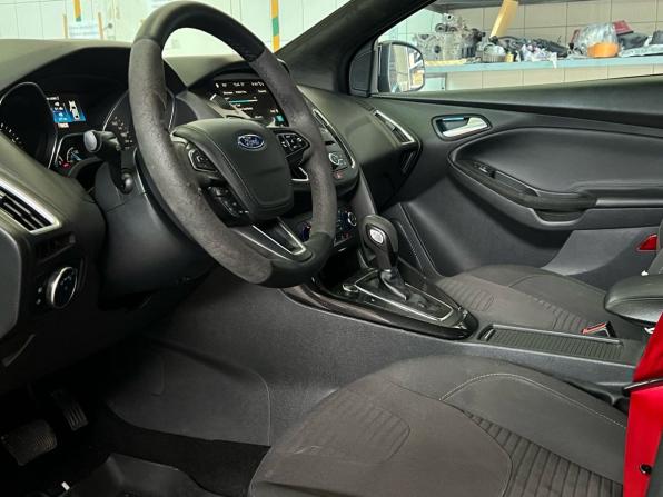 Ford Focus III Рестайлинг с пробегом 2018 года, цена 1 257 000 рублей, 205217 км, седан, Автокод Объявления