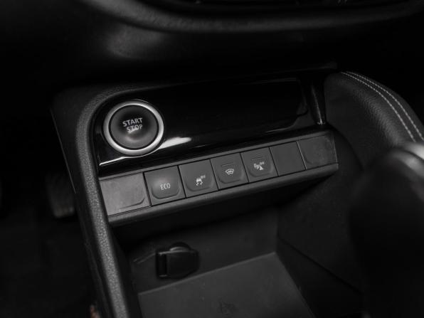 Renault Kaptur I Рестайлинг с пробегом 2021 года, цена 1 840 000 рублей, 46299 км, внедорожник, Автокод Объявления