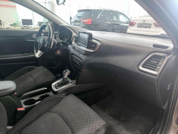 Kia Ceed III с пробегом 2019 года, цена 1 643 000 рублей, 137702 км, хэтчбек, Автокод Объявления