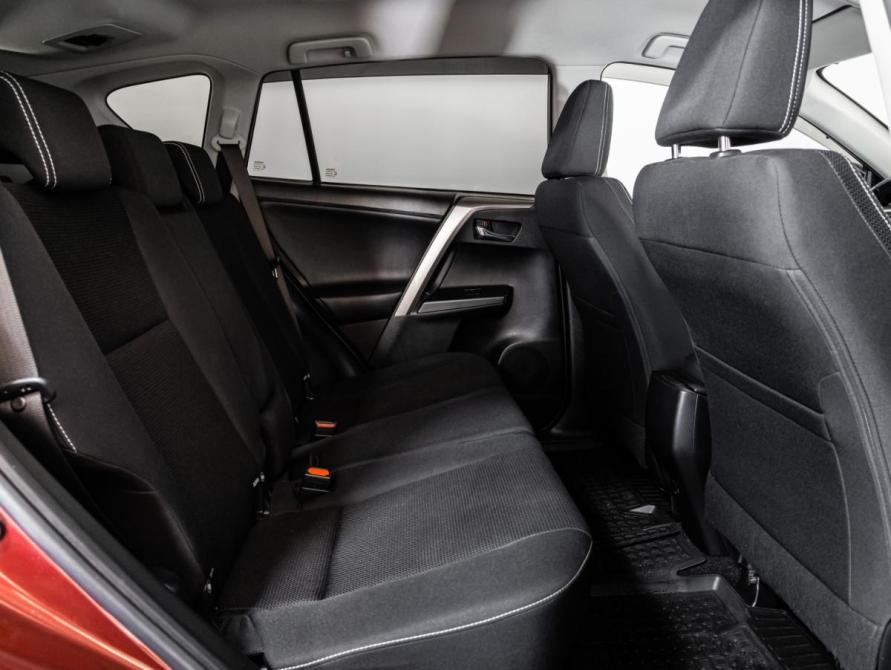 Toyota RAV4 IV (XA40) Рестайлинг Санкт-Петербург  - изображение 19
