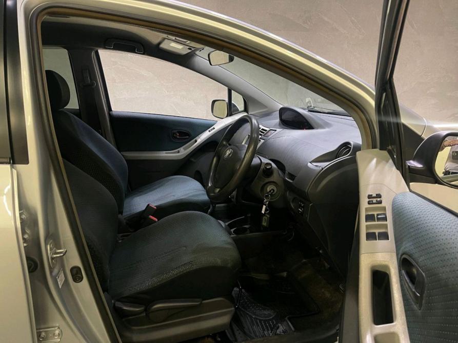 Toyota Vitz II (XP90) Новосибирск  - изображение 14