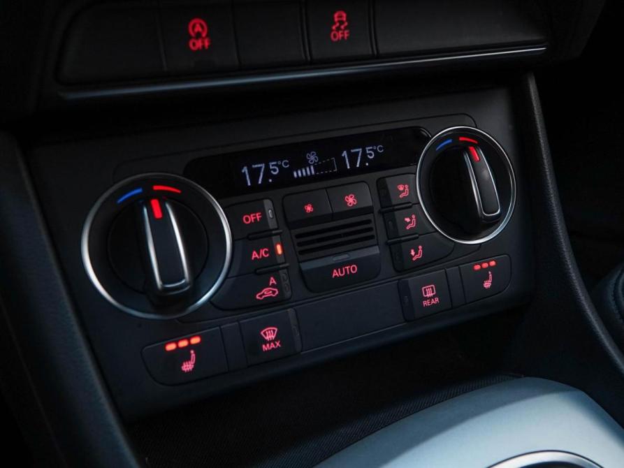 Audi Q3 I (8U) Рестайлинг Москва  - изображение 17