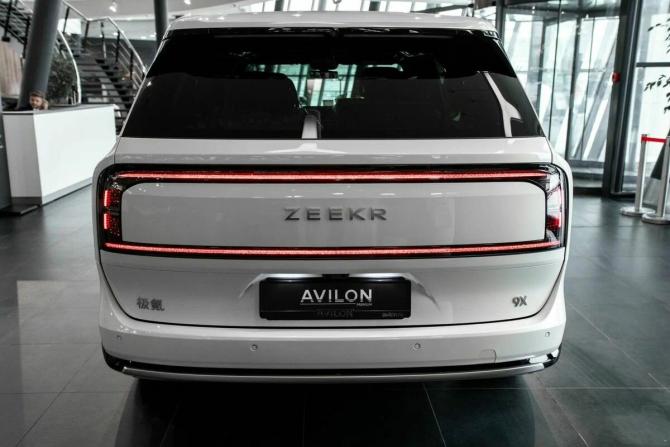 Новый Zeekr 9X 2026 года, цена 12 800 000 рублей, внедорожник, Автокод Объявления