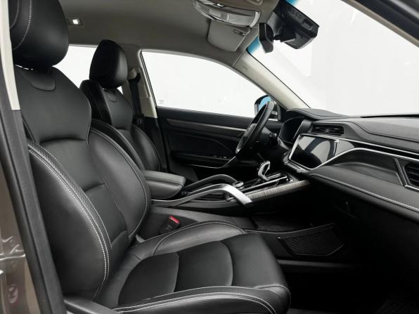 Geely Atlas Pro с пробегом 2023 года, цена 2 179 000 рублей, 32349 км, внедорожник, Автокод Объявления